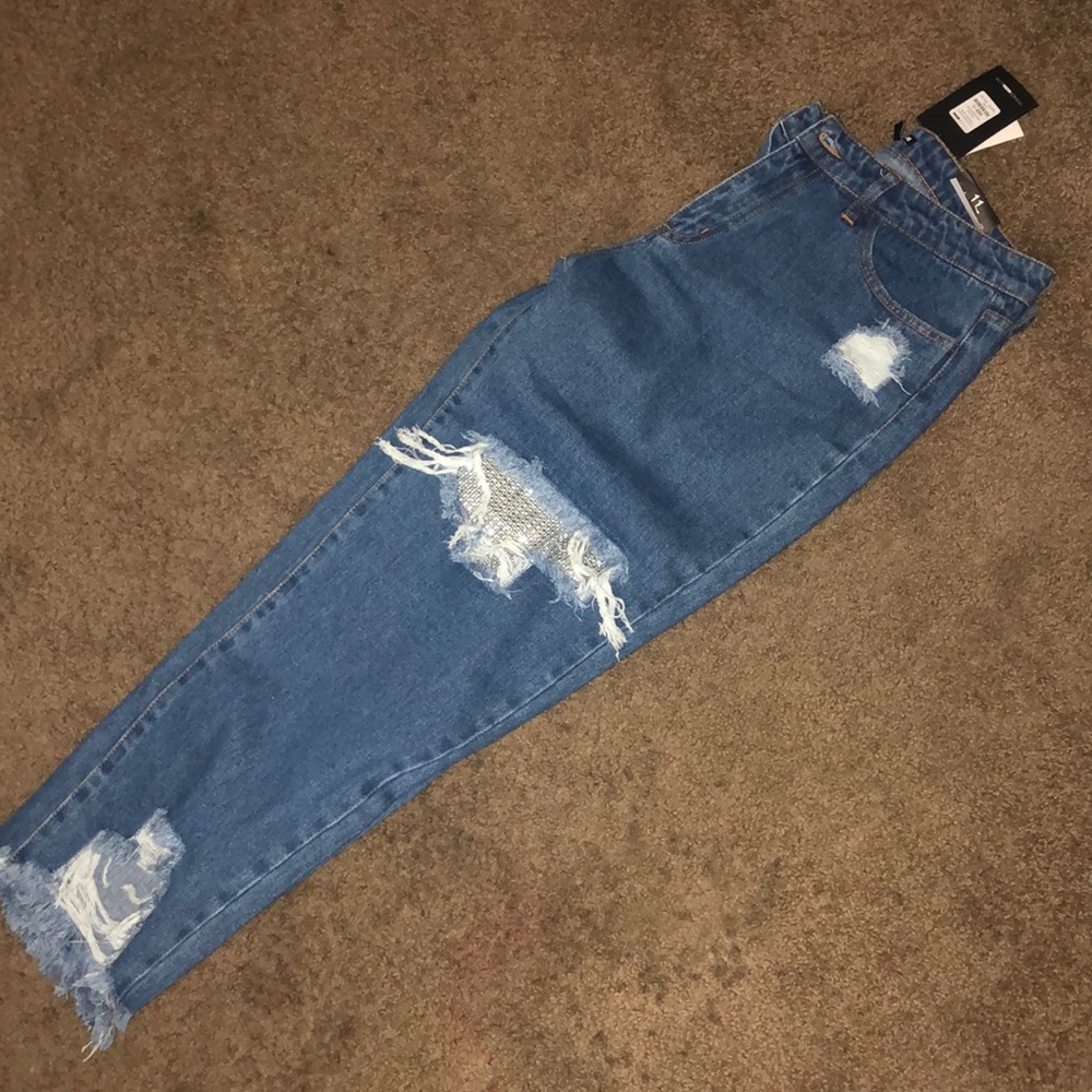 Jeans - Picture 3 of 3